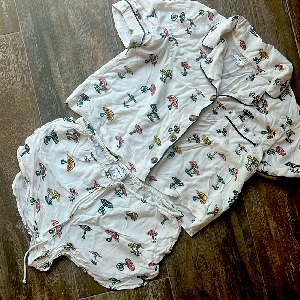 🍄 O’Neill mushroom PJ set - medium